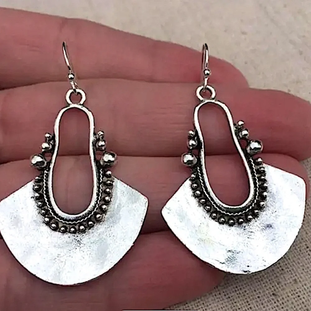 Silver Boho Geometric Irregular Dangle Earrings - Picture 2 of 6